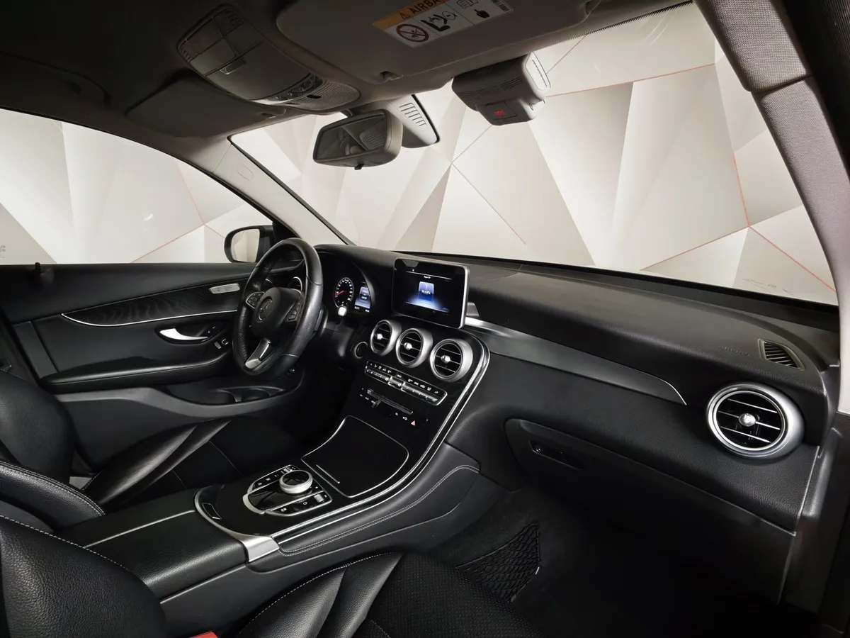 Mercedes-Benz GLC 250 9G-TRONIC 4MATIC (211 л.с.) Особая серия Серый в АВИЛОН. Слайд №13