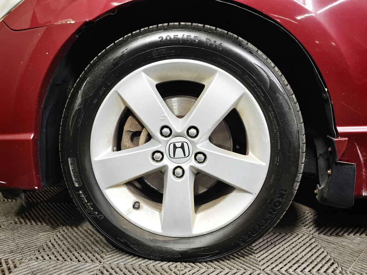 Honda Civic 1.8 AT (142 л.с.) Красный в АВИЛОН. Слайд №9