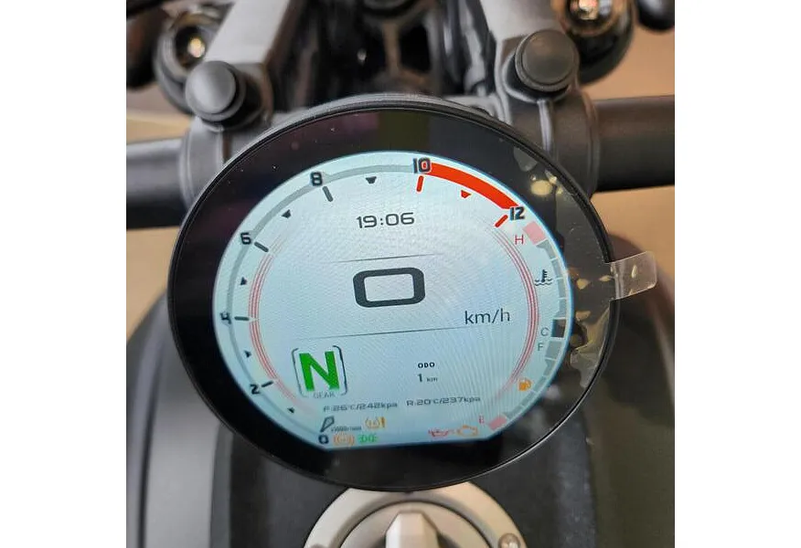 LIVE. Слайд №12