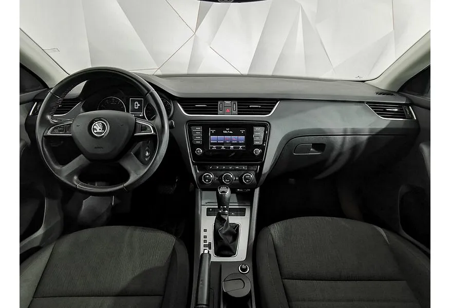 АВИЛОН - Skoda Octavia 1.4 TSI DSG (140 л.с.) Белый - slide 9