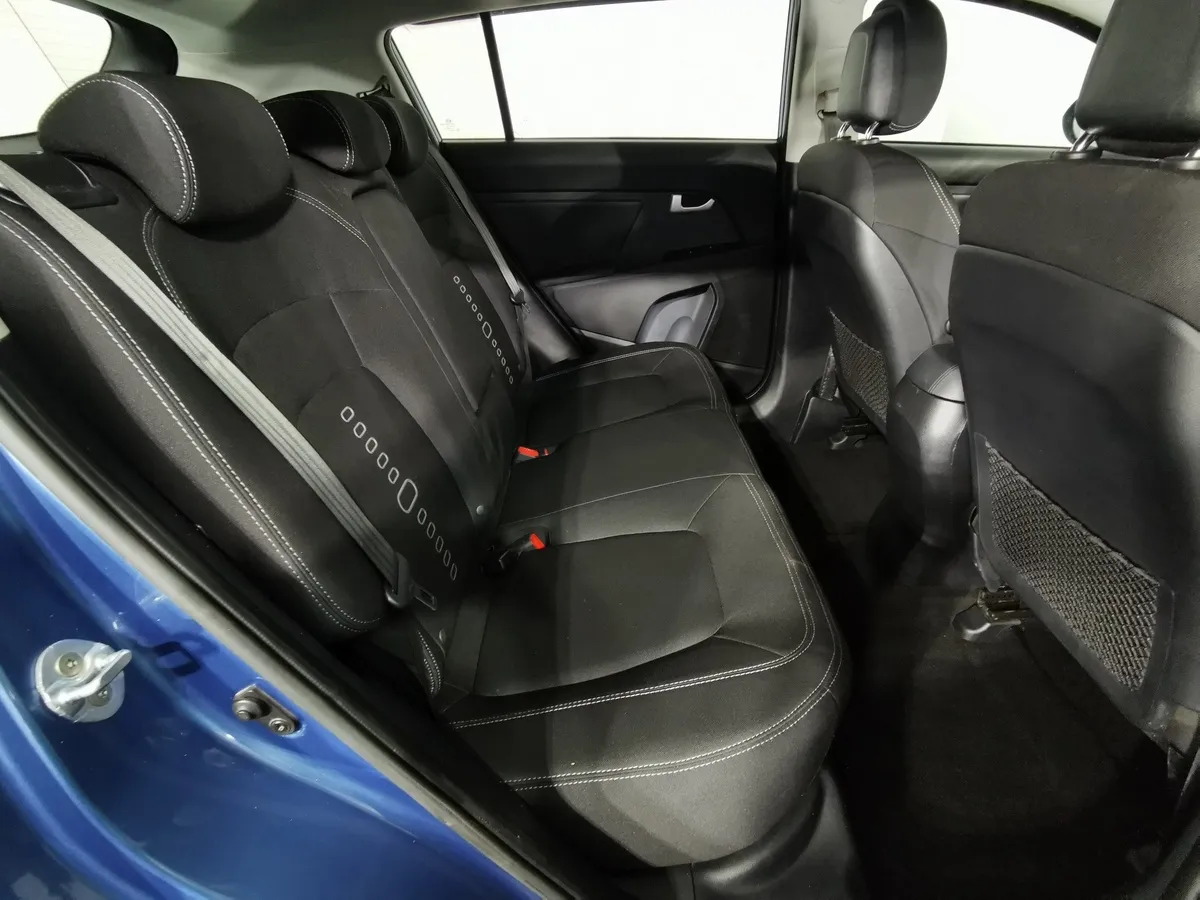 Kia Sportage 2.0 AT 4WD (150 л.с.) Luxe Синий в АВИЛОН. Слайд №15
