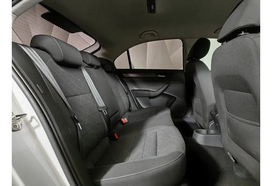 Volkswagen Polo 1.6 MPI AT (110 л.с.) Status + Зимний + Комфорт Белый в АВИЛОН. Слайд №16