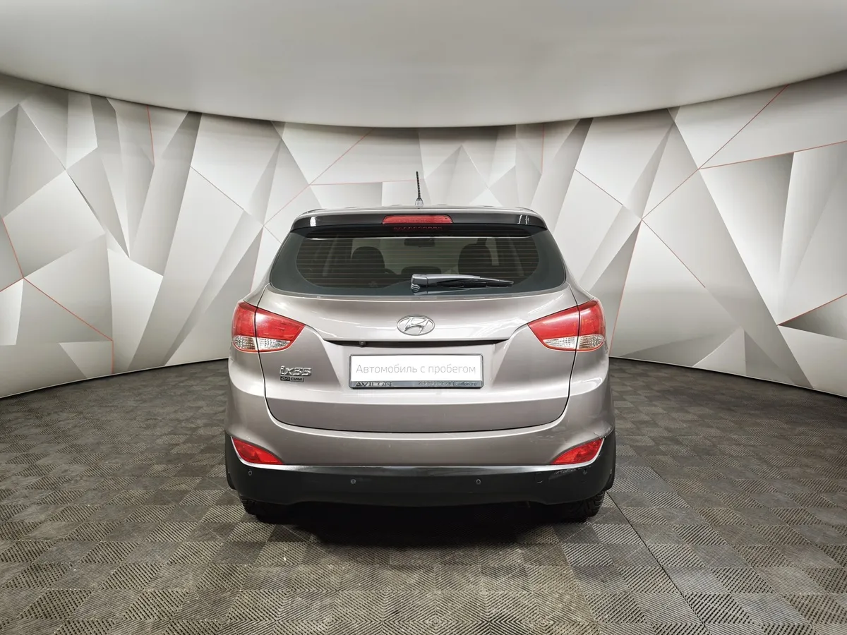 Hyundai ix35 2.0 AT (150 л.с.) Comfort Коричневый в АВИЛОН. Слайд №8