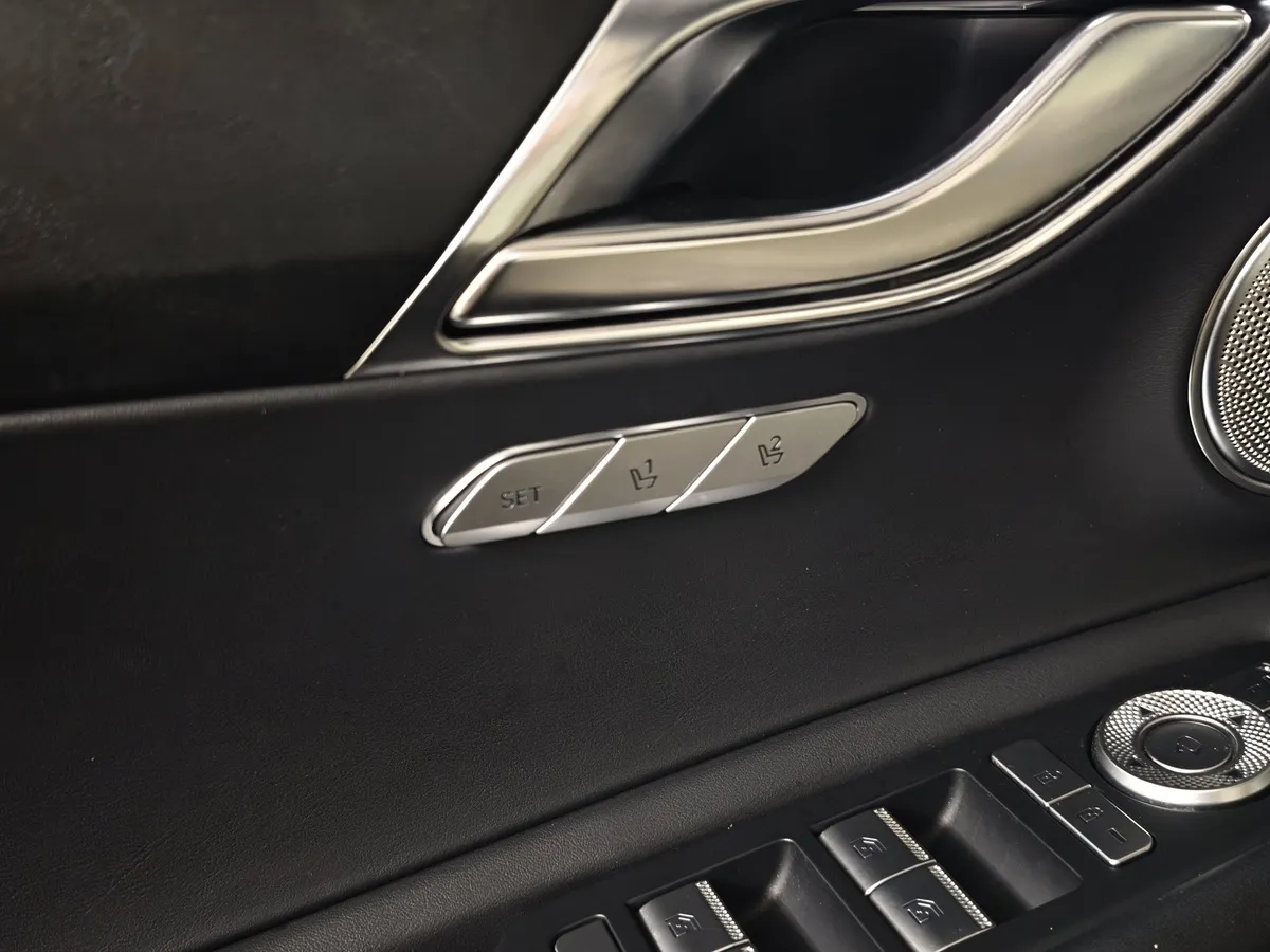 Genesis GV80 2.5 T-GDI 8AT 4WD (249 л.с.) Luxury Черный в АВИЛОН. Слайд №27