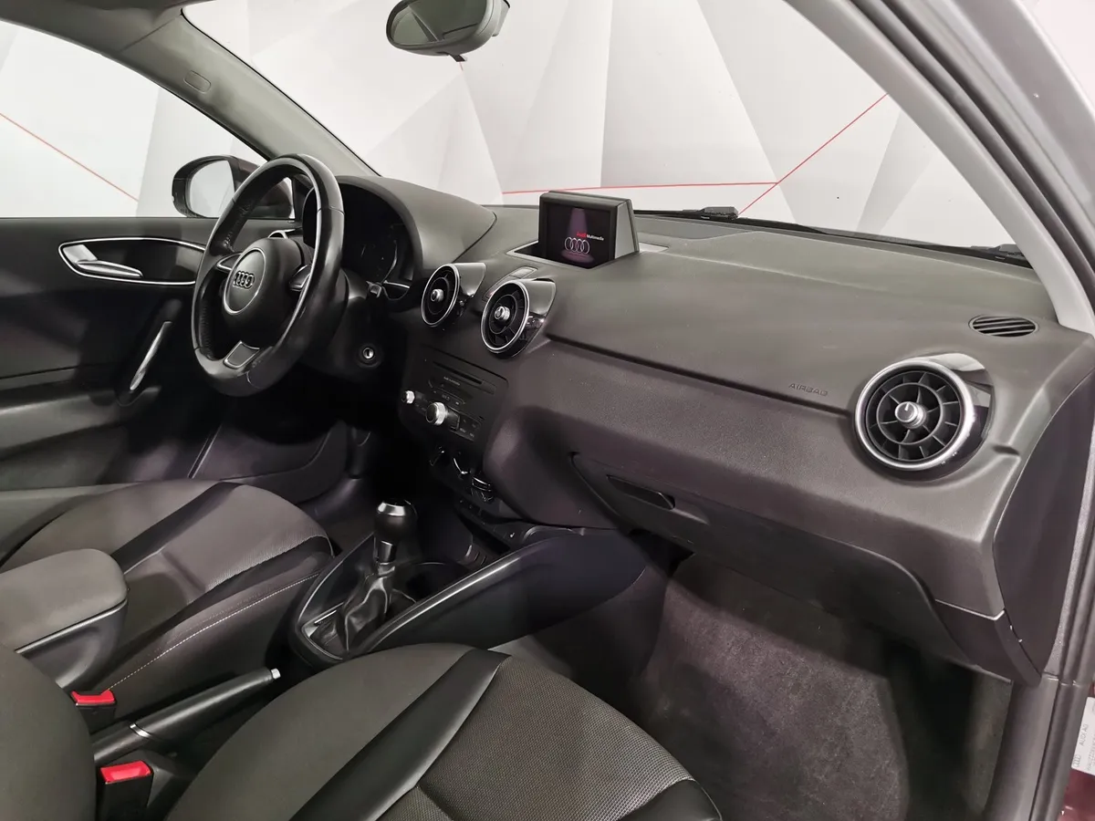 Audi A1 1.4 TFSI S-tronic (122 л.с.) Красный в АВИЛОН. Слайд №12