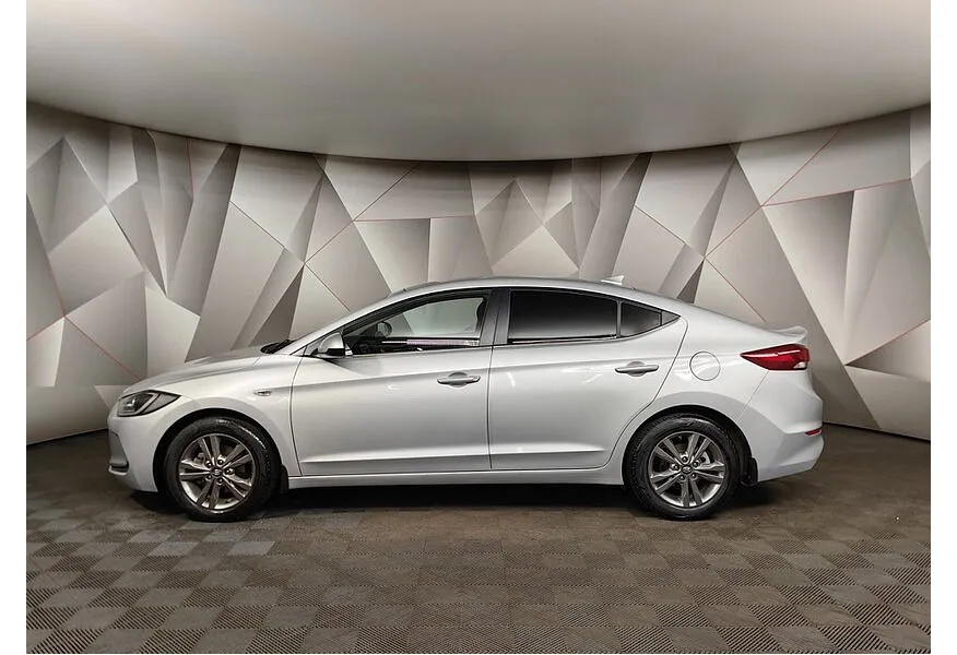 LIVE. Слайд №3