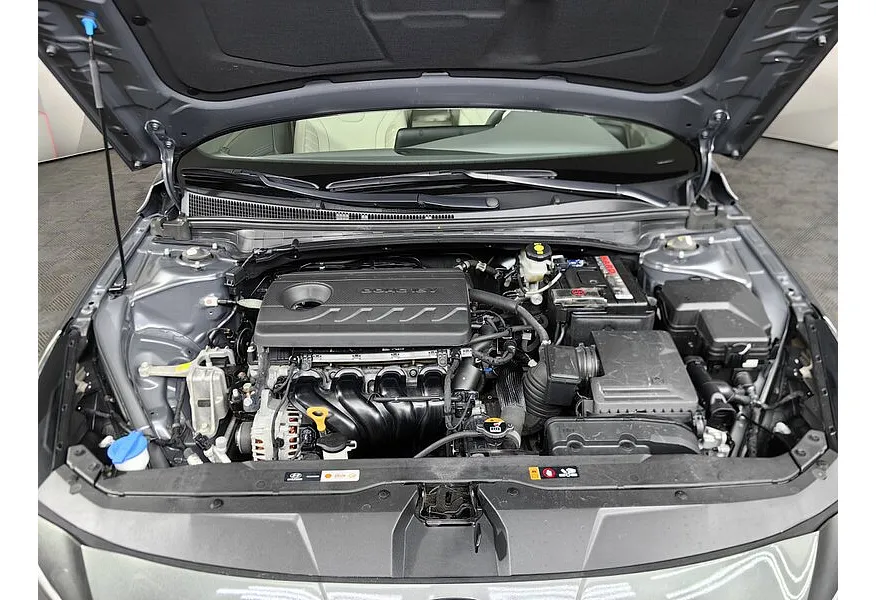 Hyundai Elantra 1.6 AT (128 л.с.) Elegance + Smart Sense Серый в АВИЛОН. Слайд №10