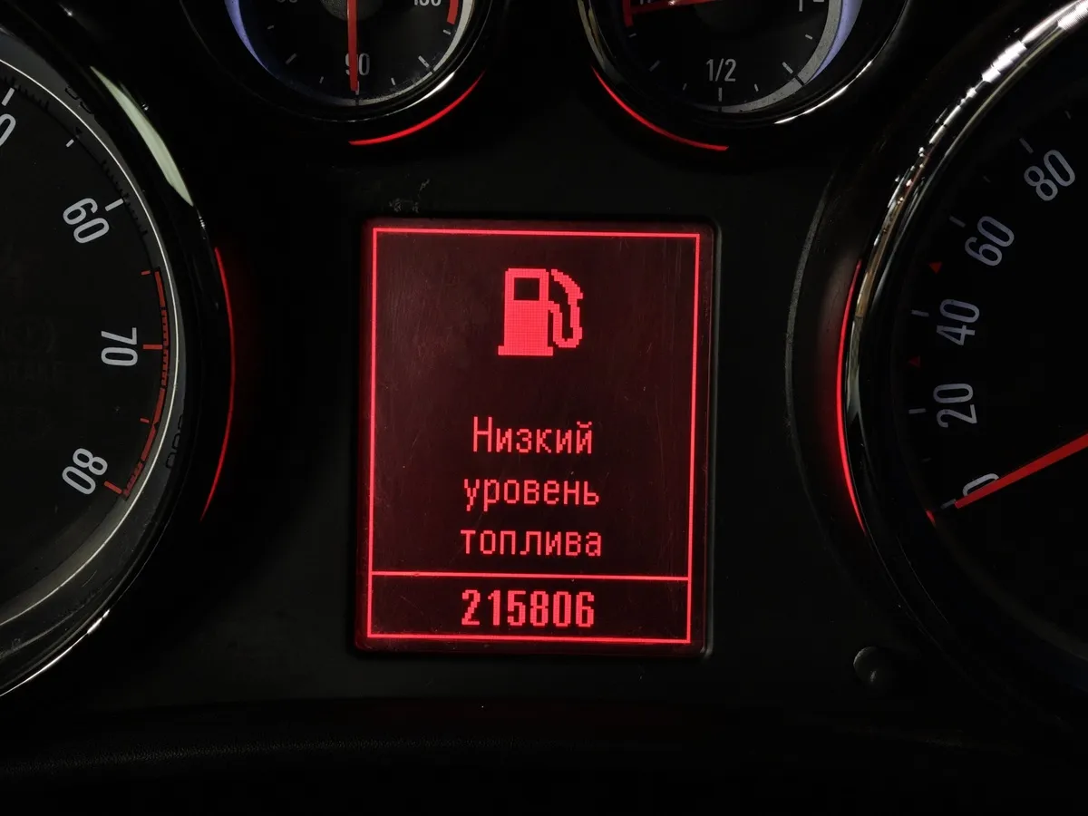 Opel Astra 1.6 Turbo AT (180 л.с.) Серый в АВИЛОН. Слайд №15