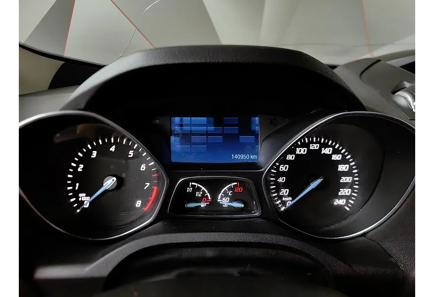 Ford Kuga 1.6 EcoBoost AT AWD (150 л.с.) Titanium Серебристый в АВИЛОН. Слайд №17