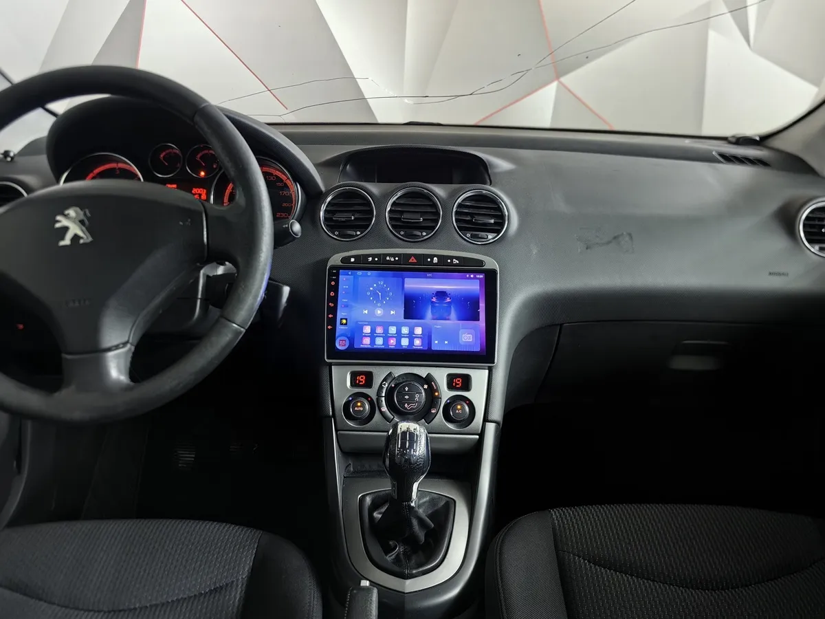 Peugeot 408 1.6 HDI MT (112 л.с.) Серебристый в АВИЛОН. Слайд №14