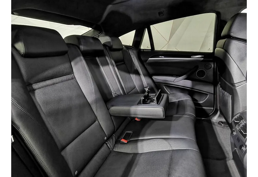 BMW X6 xDrive40d AT (306 л.с.) Черный в АВИЛОН. Слайд №19