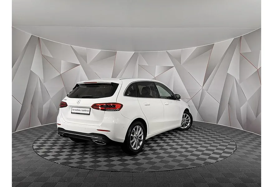 Mercedes-Benz B-Класс B 200 7-G DCT (150 л.с.) Limited Белый в АВИЛОН. Слайд №2