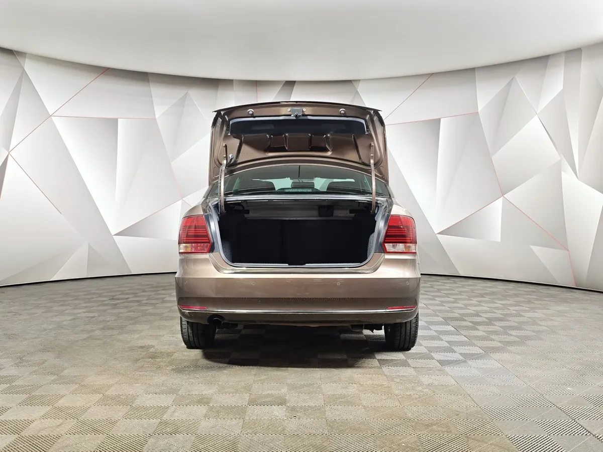 Volkswagen Polo 1.6 MPI AT (110 л.с.) Comfortline Коричневый в АВИЛОН. Слайд №12
