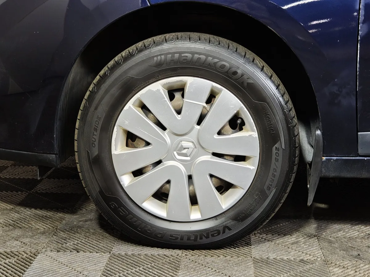 Renault Megane 1.6 MT (106 л.с.) Черный в АВИЛОН. Слайд №9