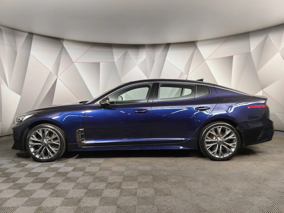 Kia Stinger 2.0 AT (247 л.с.) Comfort Синий в АВИЛОН. Слайд №5