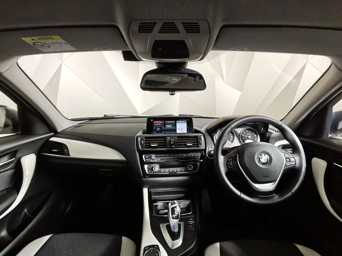 BMW 1 серия 118i AT (136 л.с.) Белый в АВИЛОН. Слайд №11