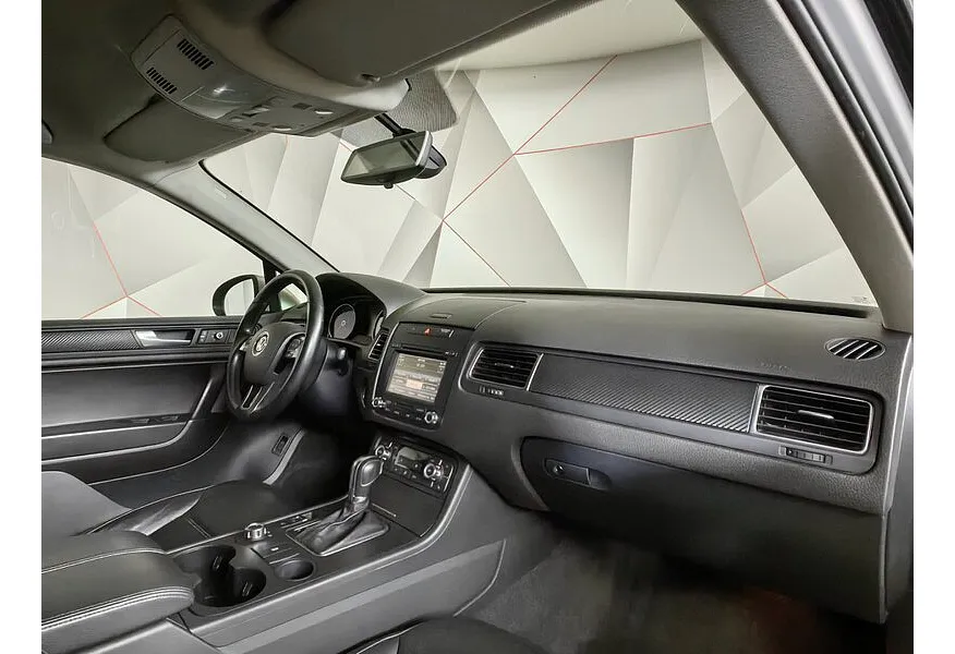 АВИЛОН - Volkswagen Touareg 3.6 FSI Tiptronic 4Motion (249 л.с.) V6 FSI Серебристый - slide 8