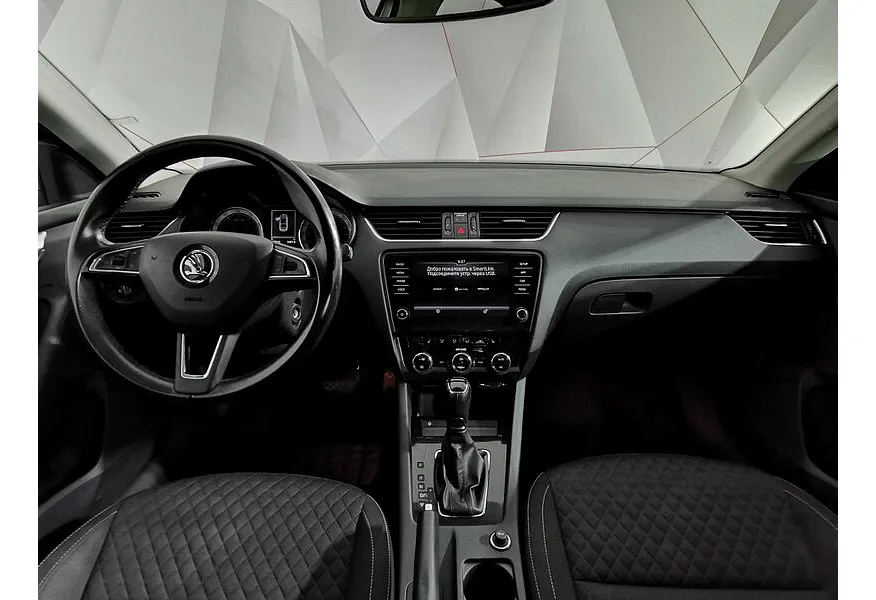 Skoda Octavia 1.6 AT (110 л.с.) Серебристый в АВИЛОН. Слайд №9