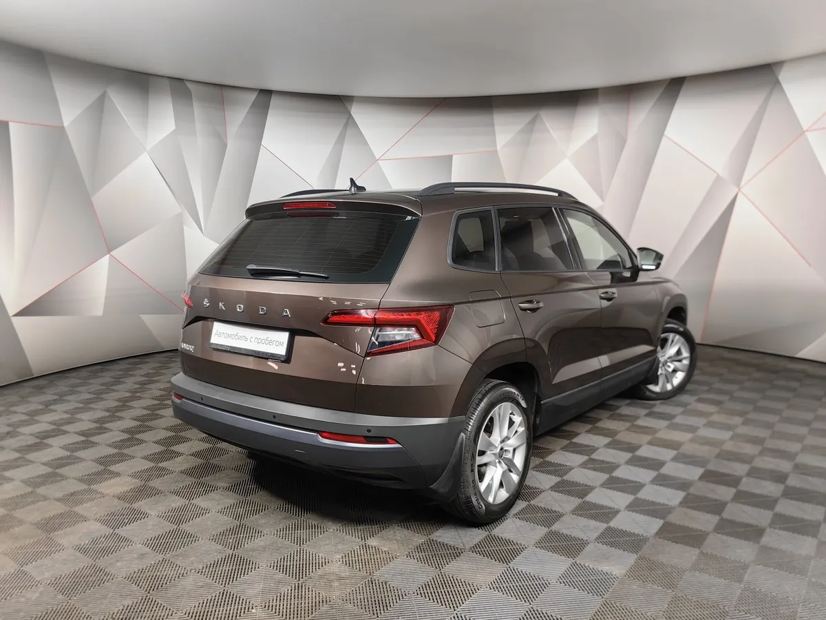 Skoda Karoq 1.4 AT FWD (150 л.с.) Ambition Коричневый в АВИЛОН. Слайд №2