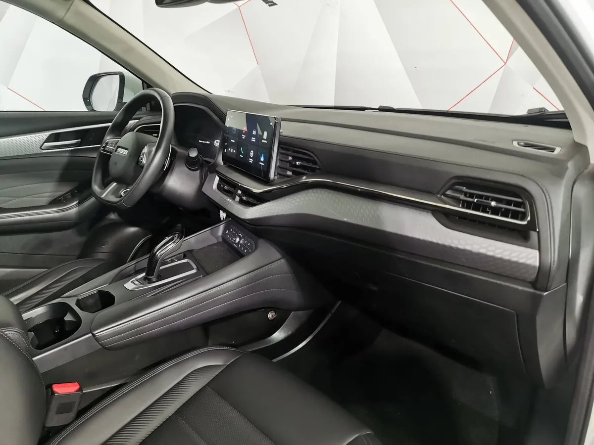 Haval F7x 2.0T AWD 7DCT (190 л.с.) Tech Plus Белый в АВИЛОН. Слайд №12