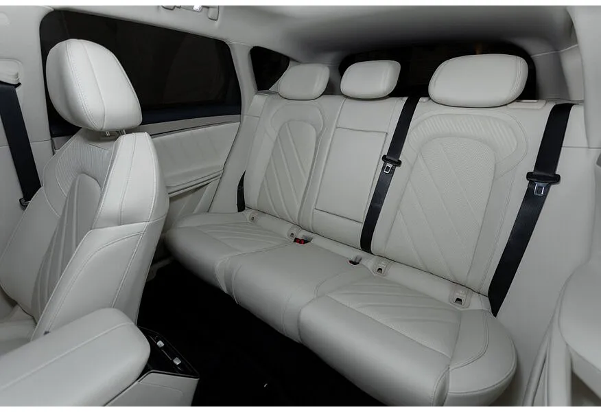 Voyah Free EVR 1.5 AT AWD (510 л.с.) Sport + Красный в АВИЛОН. Слайд №5