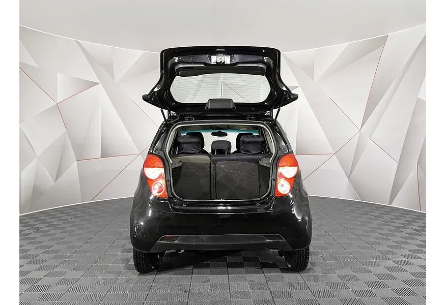 LIVE. Слайд №19