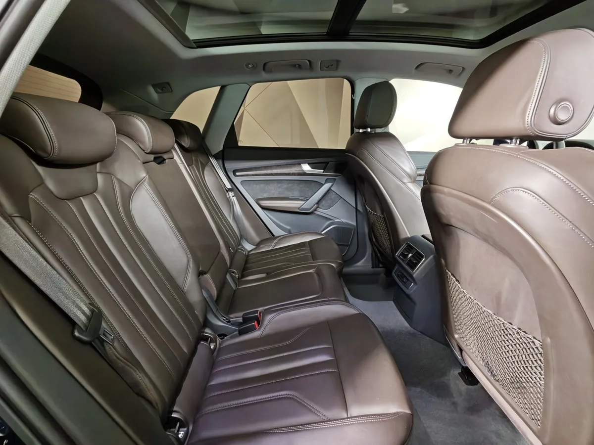 Audi Q5 2.0 TFSI S tronic quattro (249 л.с.) Sport Синий в АВИЛОН. Слайд №16