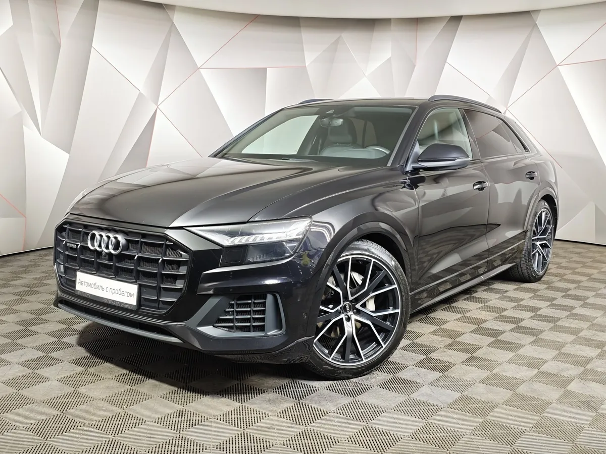 Audi Q8 55 TFSI Tiptronic quattro (340 л.с.) Черный в АВИЛОН. Слайд №1