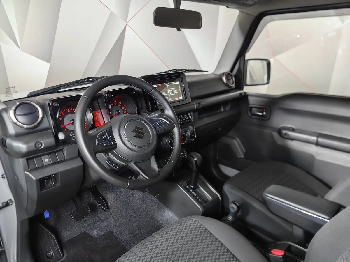Suzuki Jimny 1.5 AT AWD (102 л.с.) GLX Серый в АВИЛОН. Слайд №19