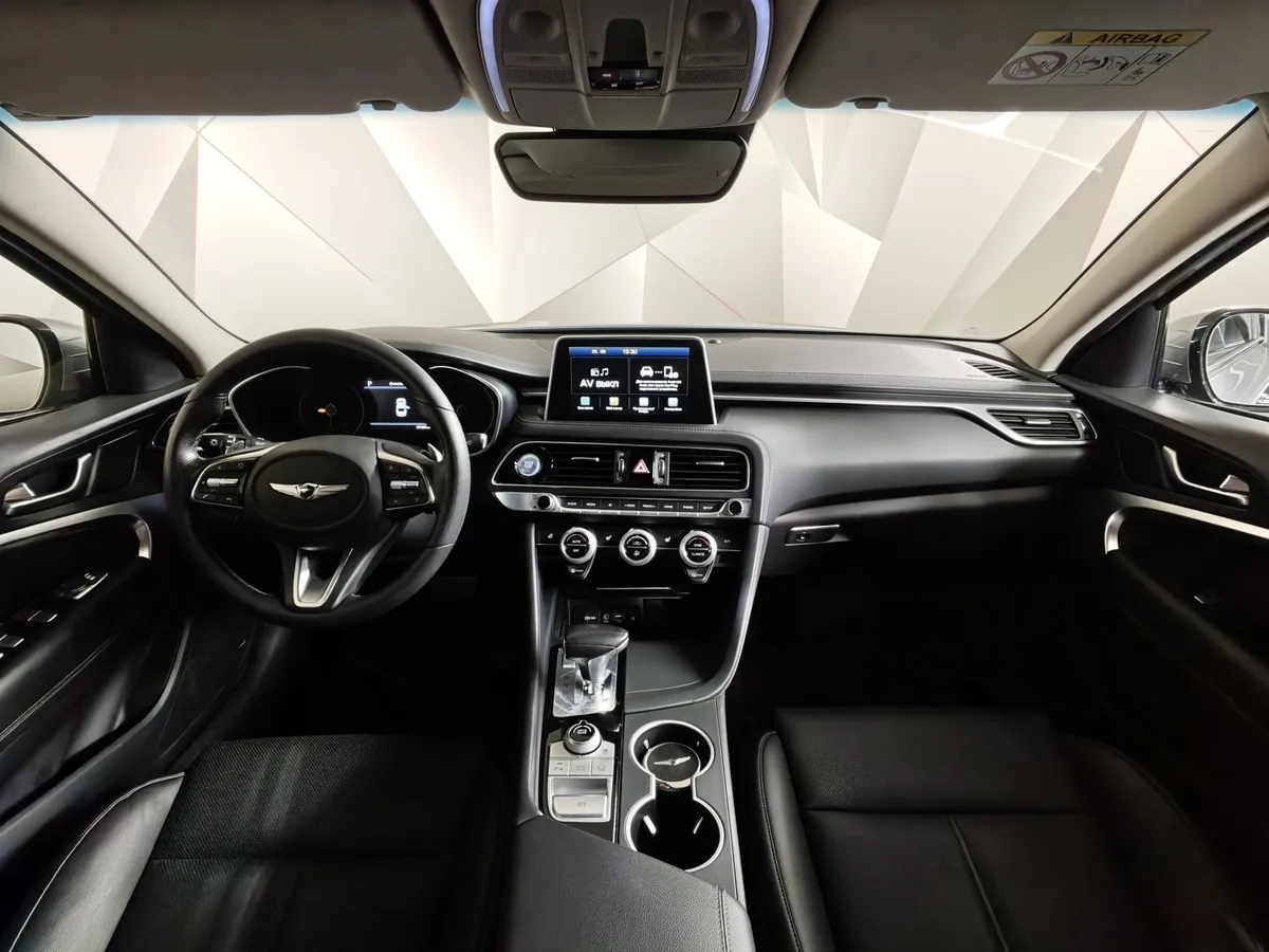 Genesis G70 2.0 T AT AWD (197 л.с.) Business Серебристый в АВИЛОН. Слайд №14
