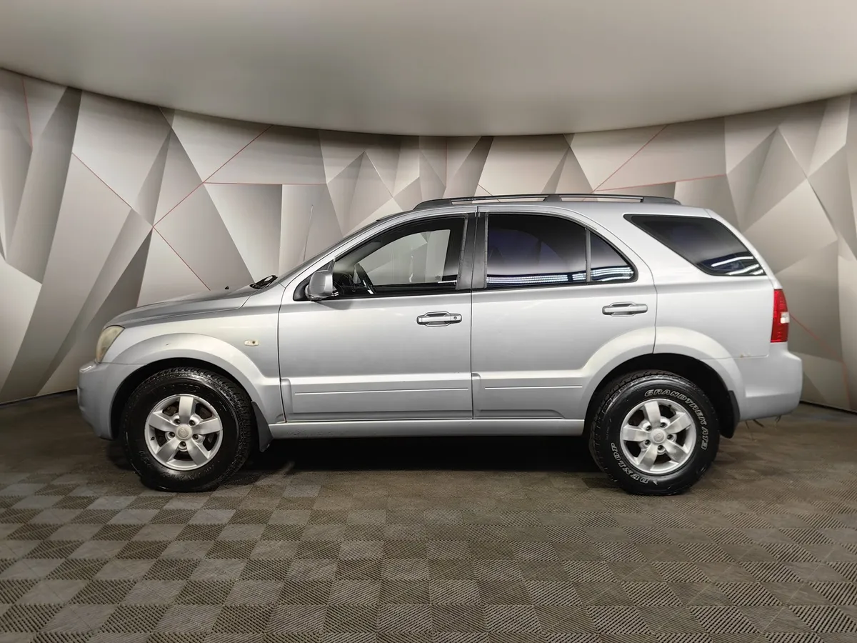 Kia Sorento 3.3 AWD AT (248 л.с.) Серебристый в АВИЛОН. Слайд №5