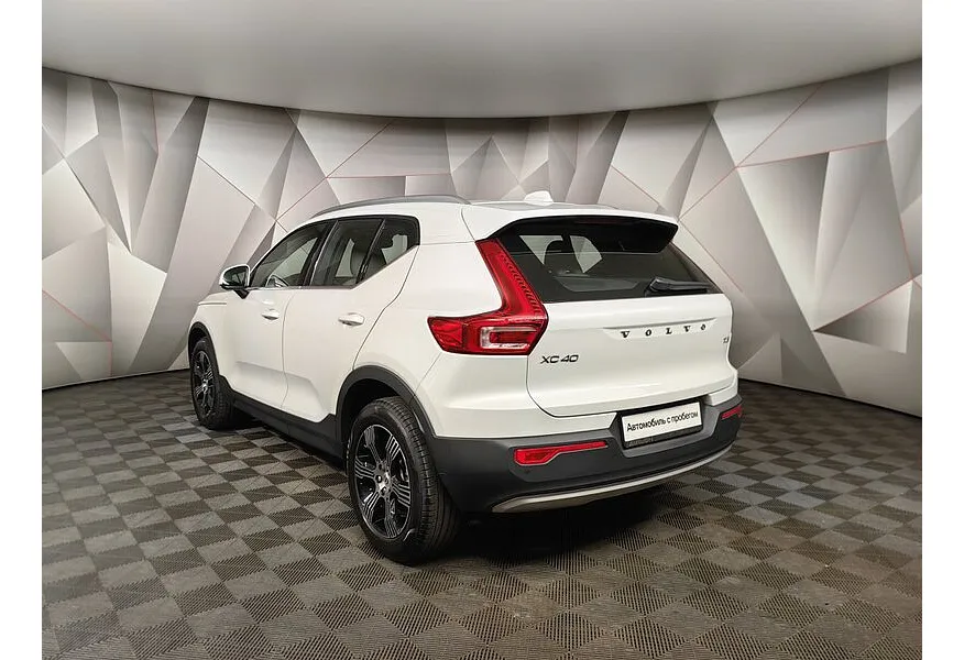 АВИЛОН - Volvo XC40 2.0 T4 Drive-E AT AWD (190 л.с.) Inscription Белый - slide 6