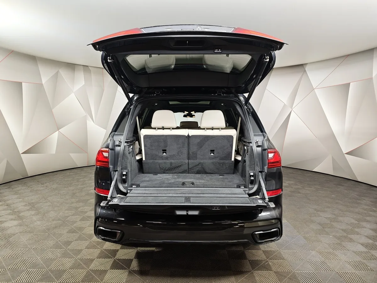 BMW X7 xDrive30d Steptronic (249 л.с.) M Sport Pro Черный в АВИЛОН. Слайд №9