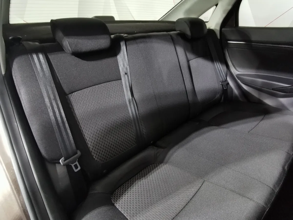 ВАЗ (Lada) Vesta 1.6 CVT (113 л.с.) Luxe Multimedia Коричневый в АВИЛОН. Слайд №15