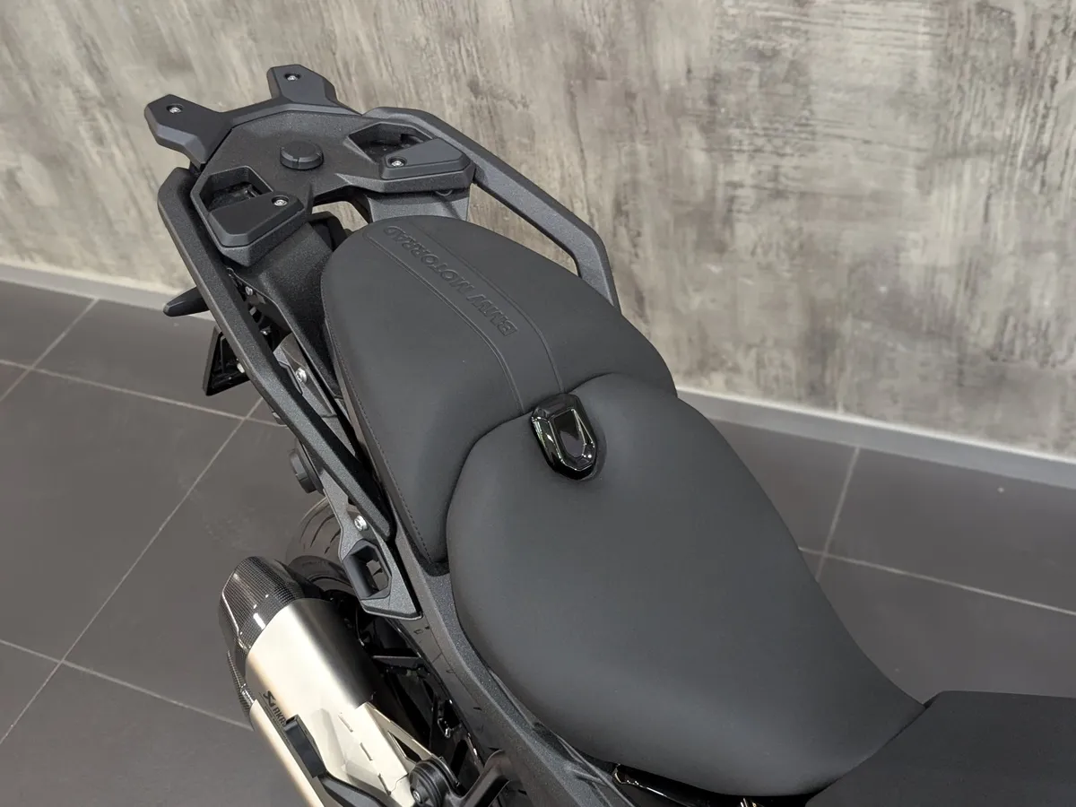 BMW Motorrad R 1300 RS 1300 см³ (145 л.с.) (145) 1300 Черный в АВИЛОН. Слайд №8