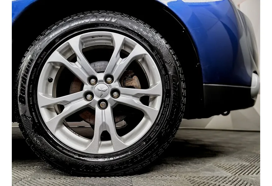 Mitsubishi Outlander 2.4 CVT 4WD (167 л.с.) Синий в АВИЛОН. Слайд №9