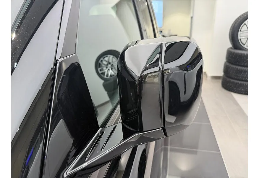 Land Rover Defender 3.0D AT (300 л.с.) HSE Черный в АВИЛОН. Слайд №13