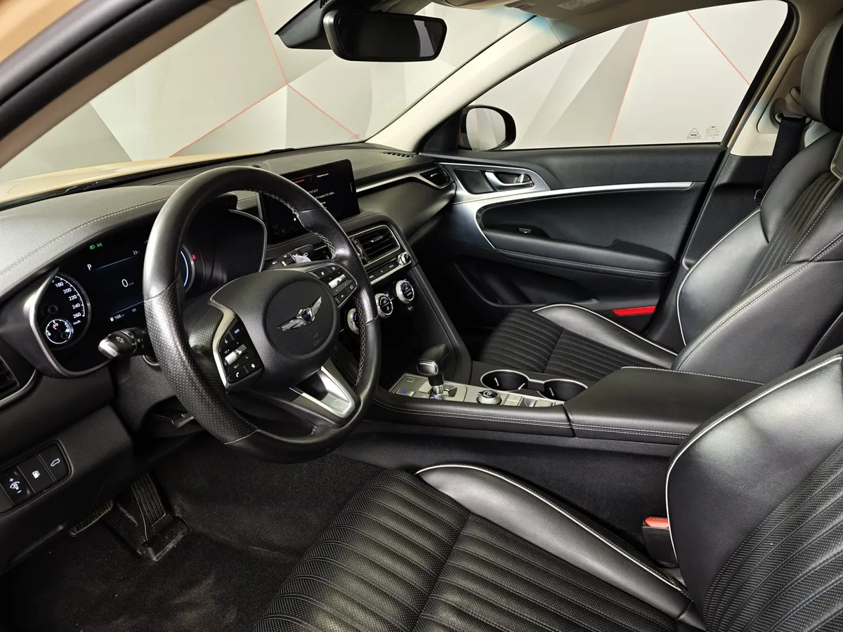 Genesis G70 2.0 T AT AWD (197 л.с.) Elegance Серый в АВИЛОН. Слайд №18