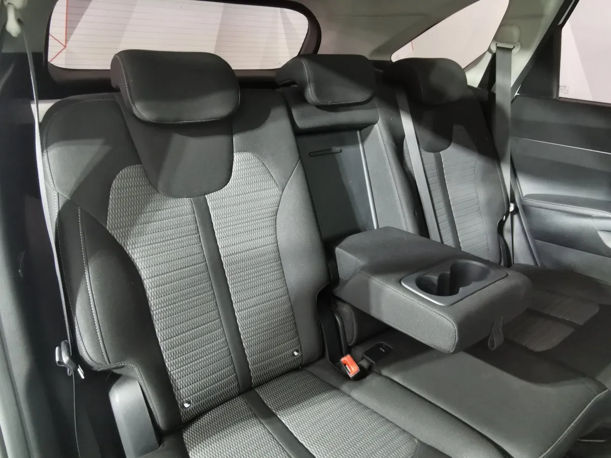 Kia Sorento 2.5 MPI 4WD AT (180 л.с.) Comfort Белый в АВИЛОН. Слайд №15
