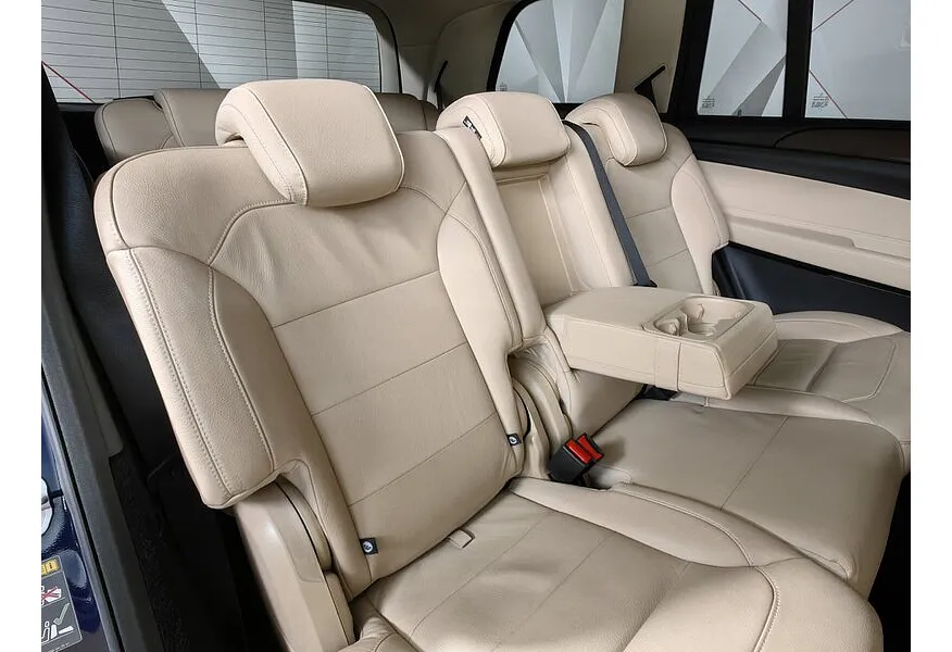 Mercedes-Benz GLS 400 4MATIC 9G-TRONIC (333 л.с.) Особая серия Синий в АВИЛОН. Слайд №17