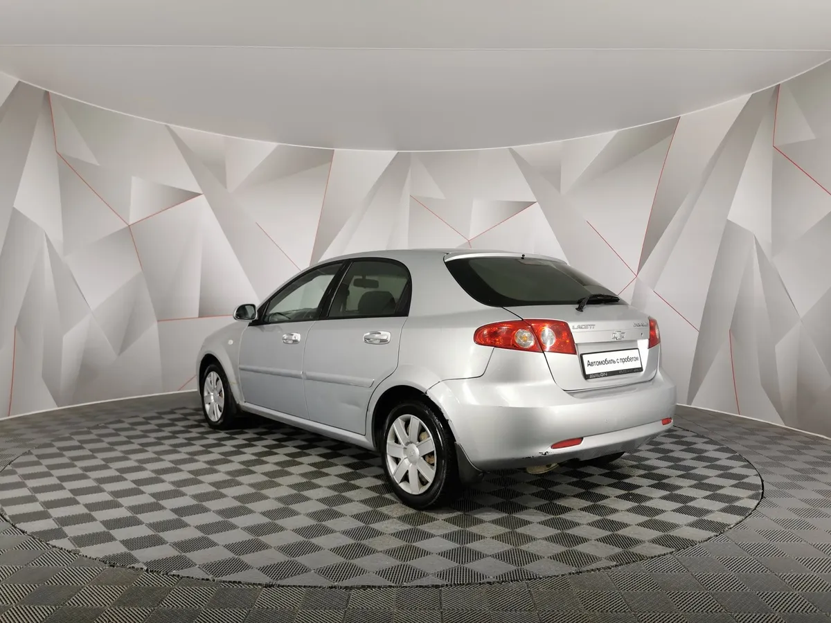Chevrolet Lacetti 1.6 MT (109 л.с.) Platinum Серебристый в АВИЛОН. Слайд №4