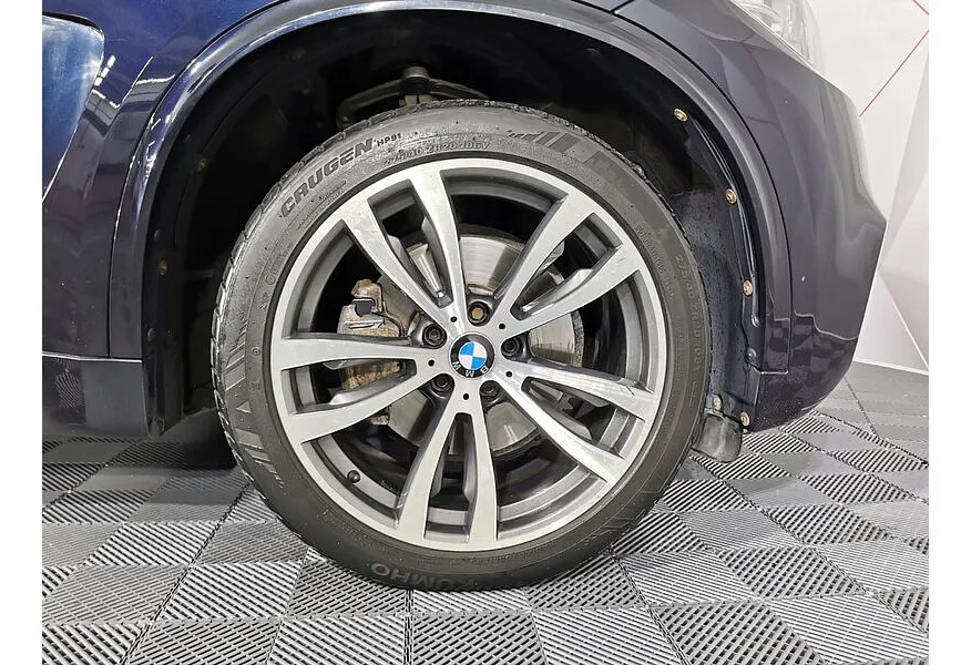 BMW X5 xDrive40d Steptronic (313 л.с.) Черный в АВИЛОН. Слайд №5
