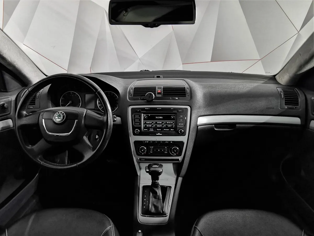 Skoda Octavia 1.4 TSI DSG (122 л.с.) Серый в АВИЛОН. Слайд №13
