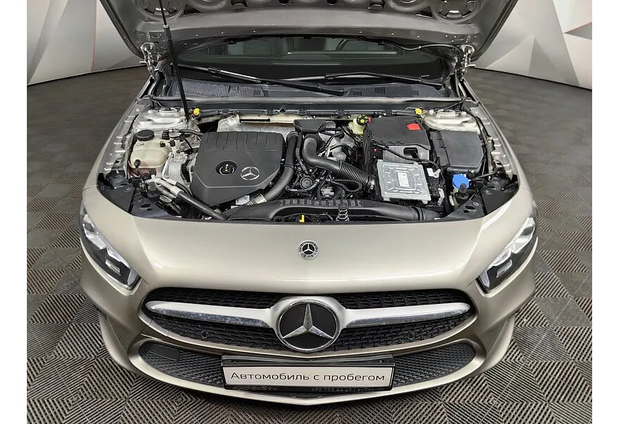 Mercedes-Benz A-Класс A 200 7G-DCT (150 л.с.) Progressive Серебристый в АВИЛОН. Слайд №11