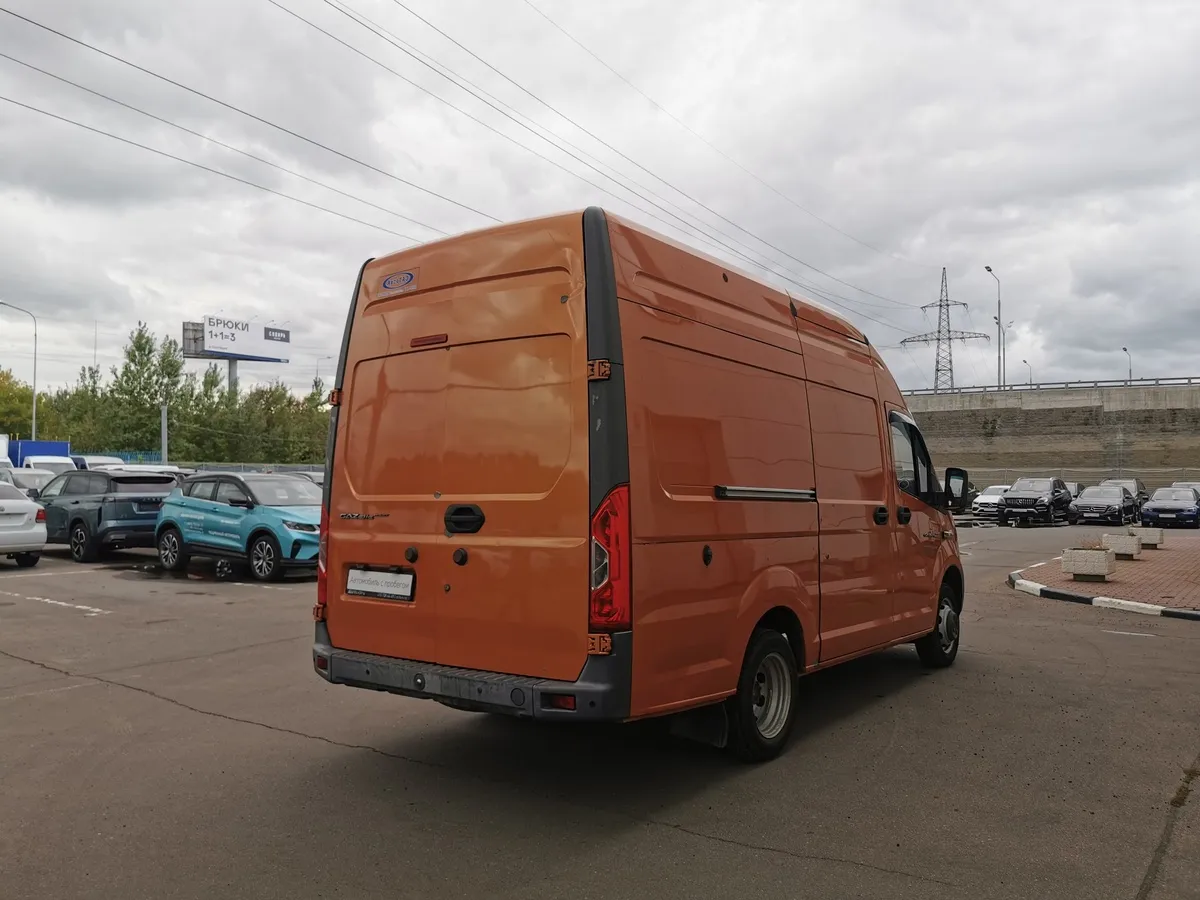 ГАЗ NEXT 2.8 MT 3.5 L2H2 (149 л.с.) Оранжевый в АВИЛОН. Слайд №2