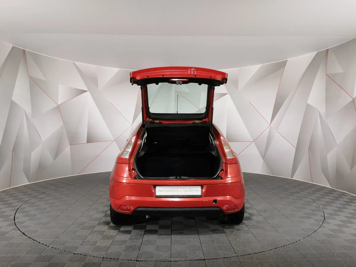 Citroen C4 1.6 HDi AT (109 л.с.) Красный в АВИЛОН. Слайд №11