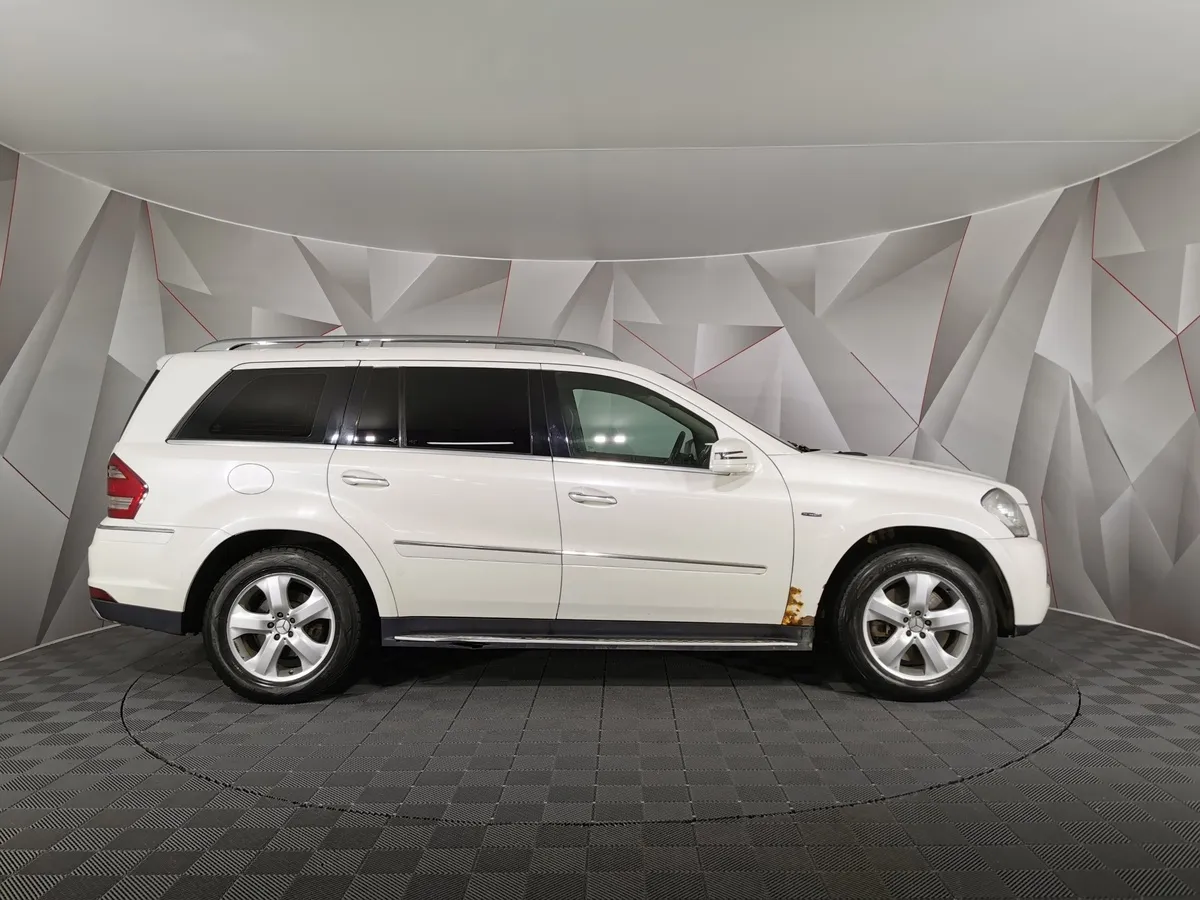 Mercedes-Benz GL 350 CDI BlueEFFICIENCY 7G-Tronic 4MATIC (224 л.с.) Белый в АВИЛОН. Слайд №6