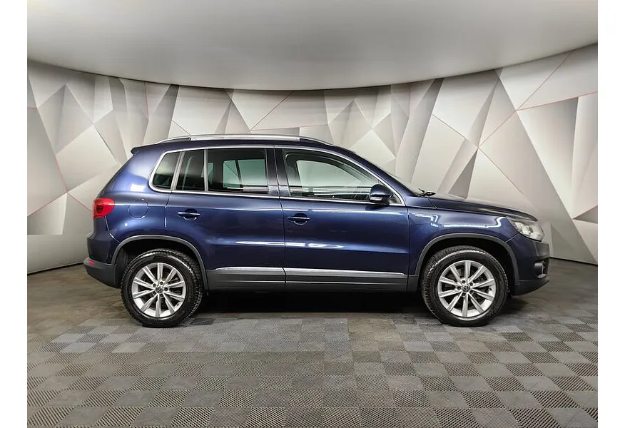 Volkswagen Tiguan 2.0 TSI 4Motion AT (170 л.с.) Track & Field Синий в АВИЛОН. Слайд №6