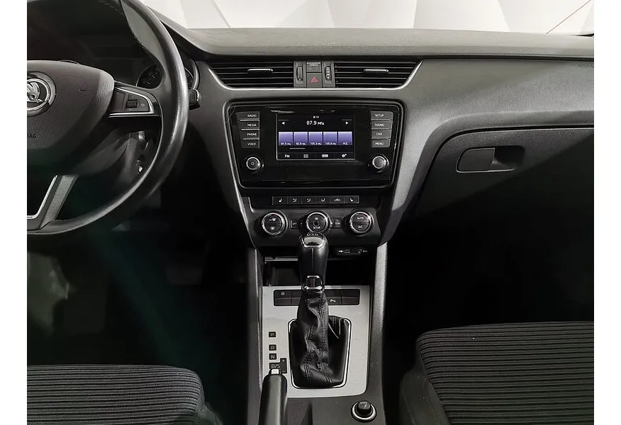 Skoda Octavia 1.8 TSI DSG (180 л.с.) Коричневый в АВИЛОН. Слайд №15