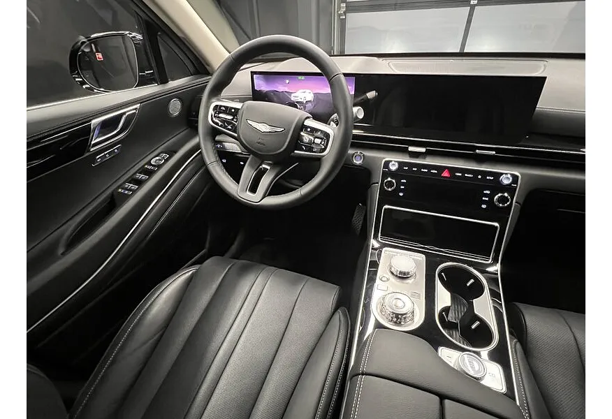 Genesis GV80 2.5 T-GDI 8AT 4WD (249 л.с.) Синий в АВИЛОН. Слайд №7 Genesis GV80 2.5 T-GDI 8AT 4WD (249 л.с.) Синий в АВИЛОН. Слайд №7